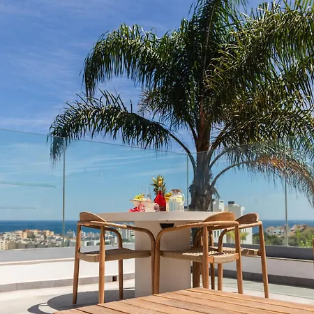 Luxury With Stunning Sea Views, 600m From The And The Port, Private Pool, Walking Distance To The Old Town And Amenities *