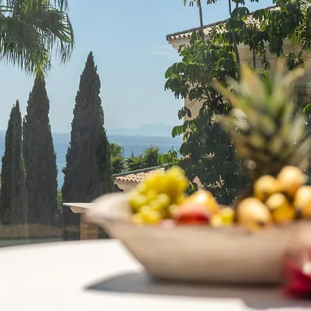 Villa Luxury With Stunning Sea Views, 600m From The And The Port, Private Pool, Walking Distance To The Old Town And Amenities